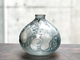 R. Lalique  